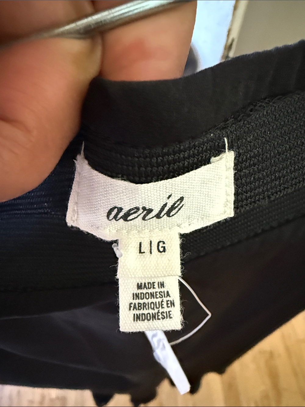 Black Women's Aerie Flowing Maxi Skirt - Picture 4 of 5